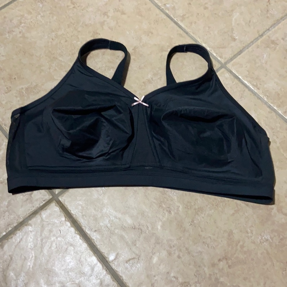 Nwot Cacique wireless bra 46 DDD black wire free